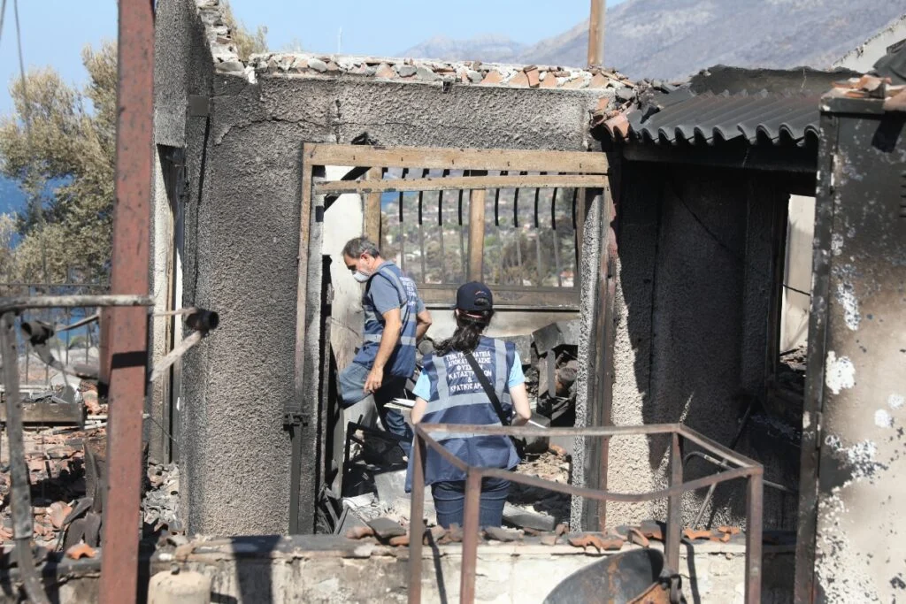 Έμπρακτη στήριξη στους πυρόπληκτους της Δυτικής Αττικής